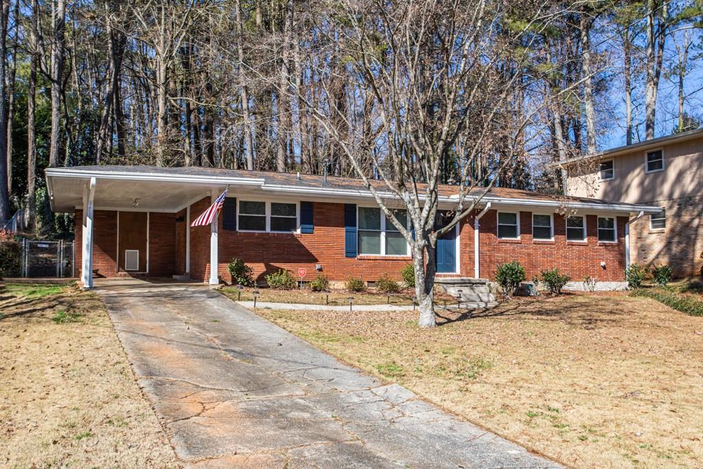 2414 Woodacres Rd., Atlanta, GA 30345