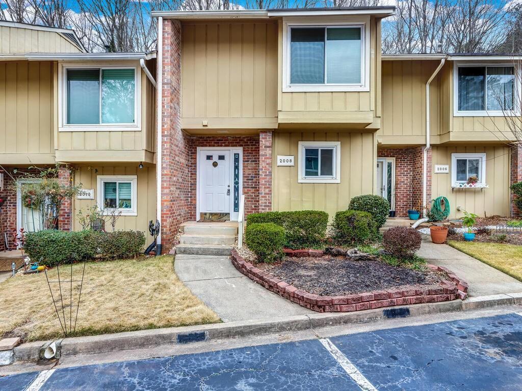 2008 Stratford Pl., Atlanta, GA 30067