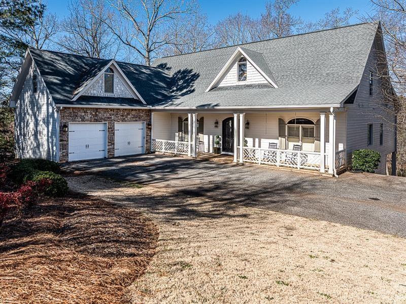 5973 Blackberry Ln., Buford, GA 30518