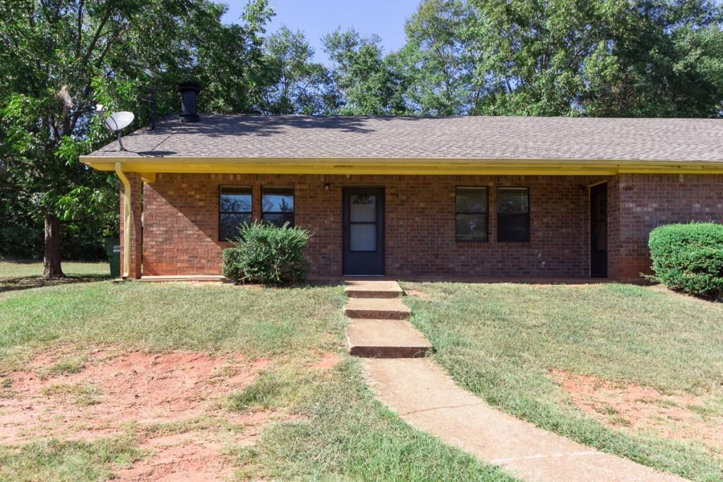 210 Tanglewood Ln., Monroe, GA 30656