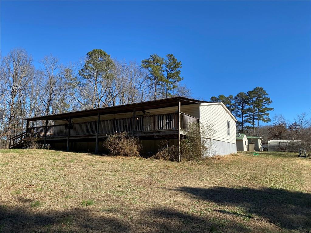 349 Timberwood Rd., White, GA 30184