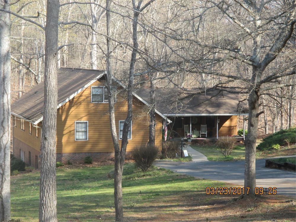 4461 Stacey Dr., Oakwood, GA 30566