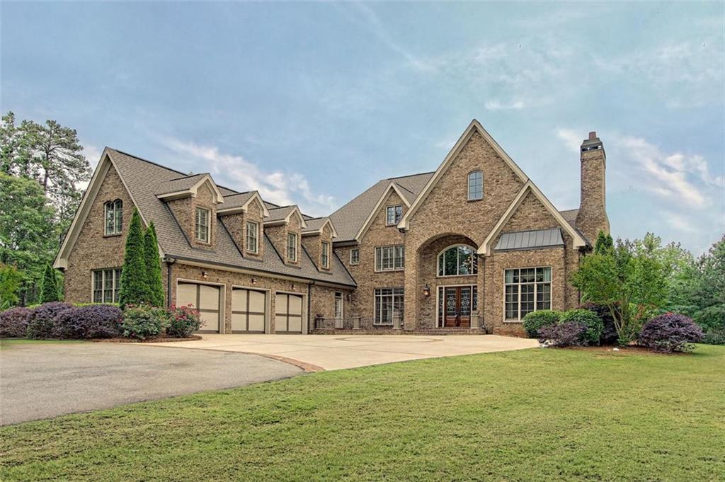 5237 Duncan Creek Rd., Buford, GA 30519