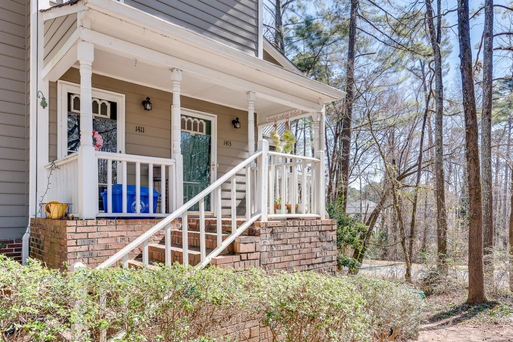 1413 Oakridge Cir., Decatur, GA 30033