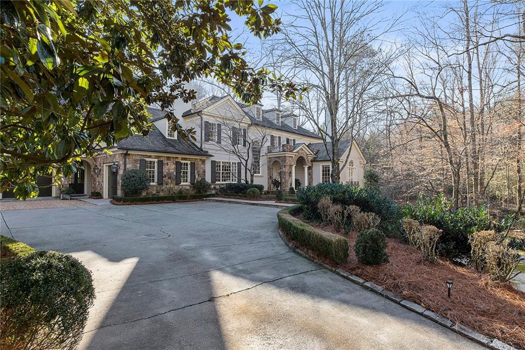4359 Whitewater Creek Rd., Atlanta, GA 30327
