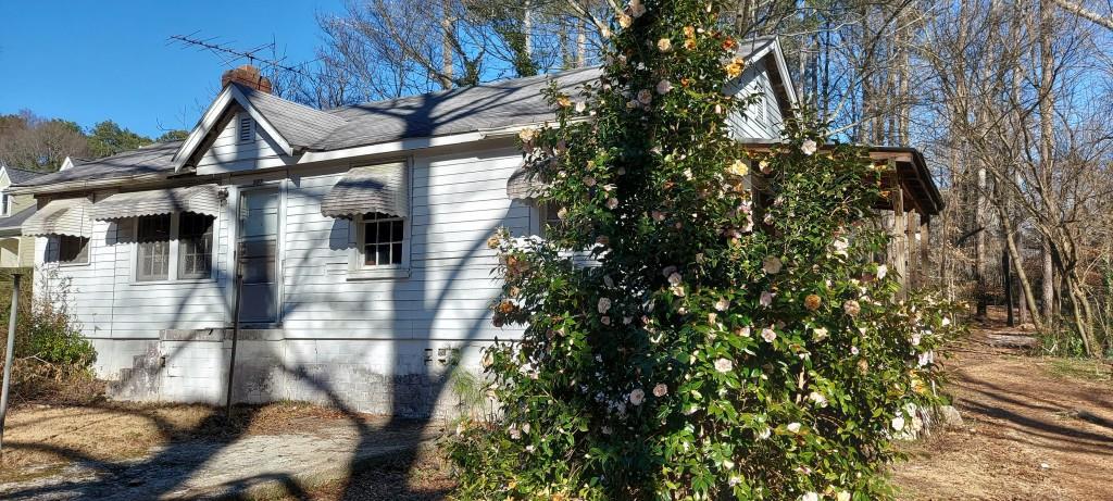 987 Mclendon Dr., Clarkston, GA 30021