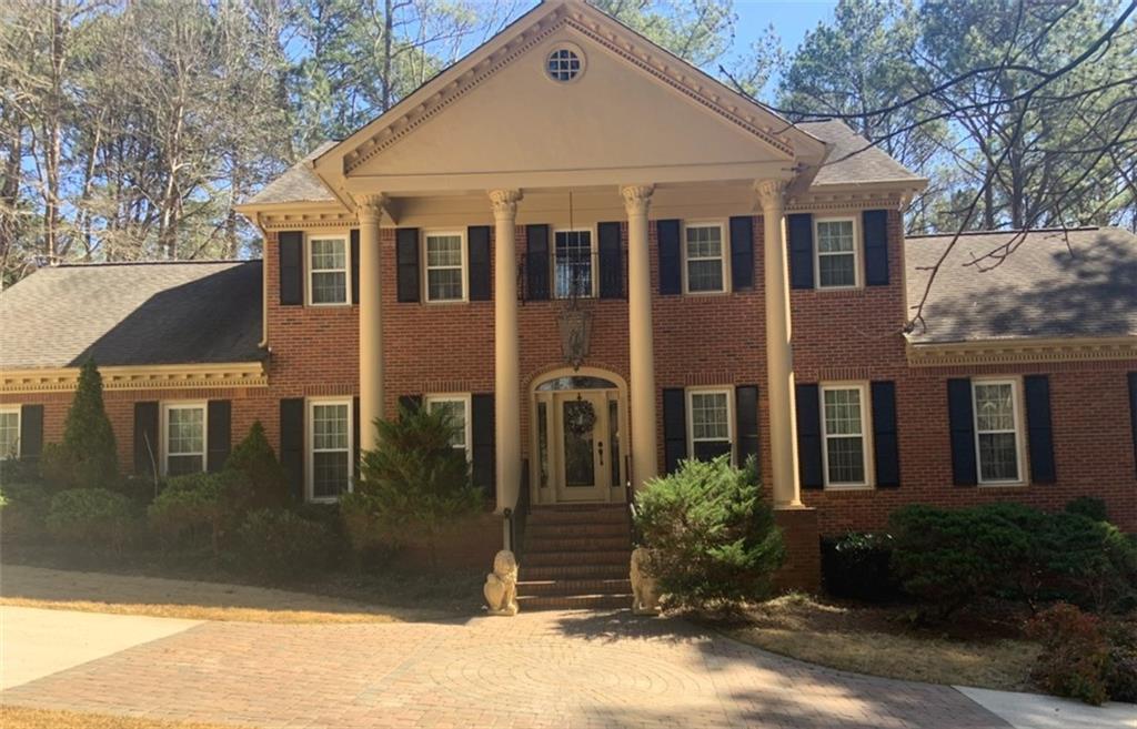 5589 Stone Creek Dr., Stone Mountain, GA 30087