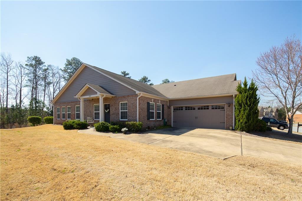 3382 Brockenhurst Dr., Buford, GA 30519