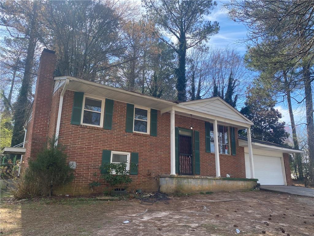 367 Camelot Pkwy., Jonesboro, GA 30236