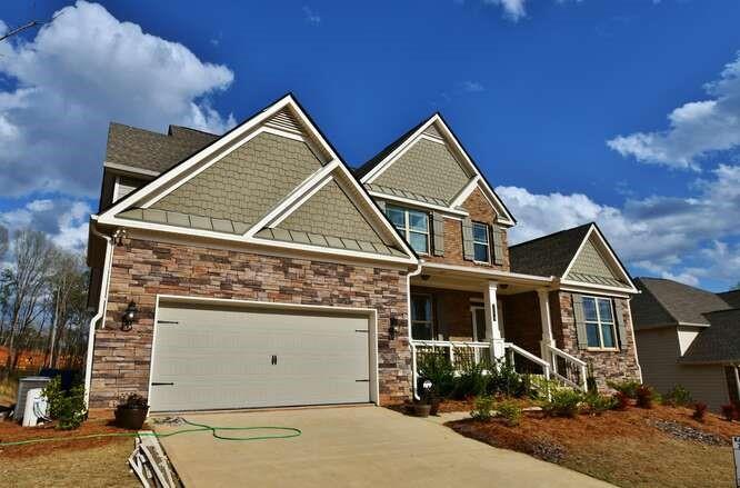 1479 Pond Overlook Dr., Hoschton, GA 30548
