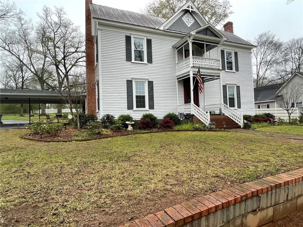 32 N Main St., Maysville, GA 30558