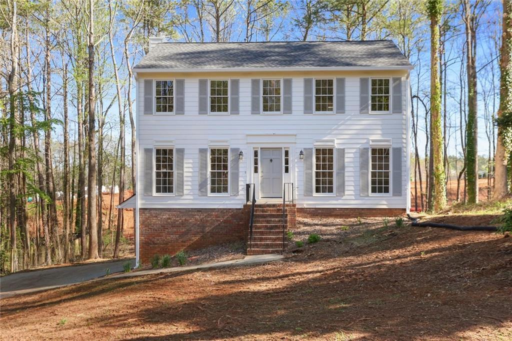 1018 Knotts Pointe Dr., Woodstock, GA 30188