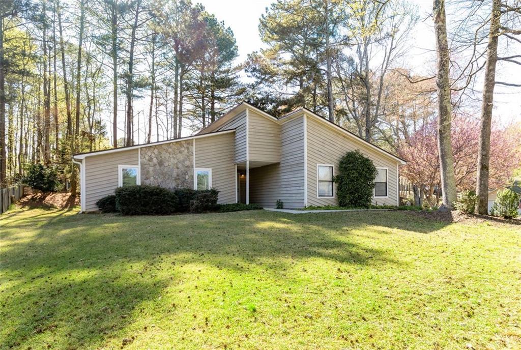 500 S Kimberly Ct., Roswell, GA 30076