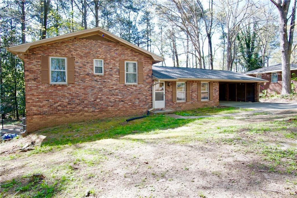 1497 Pine St., Stone Mountain, GA 30087