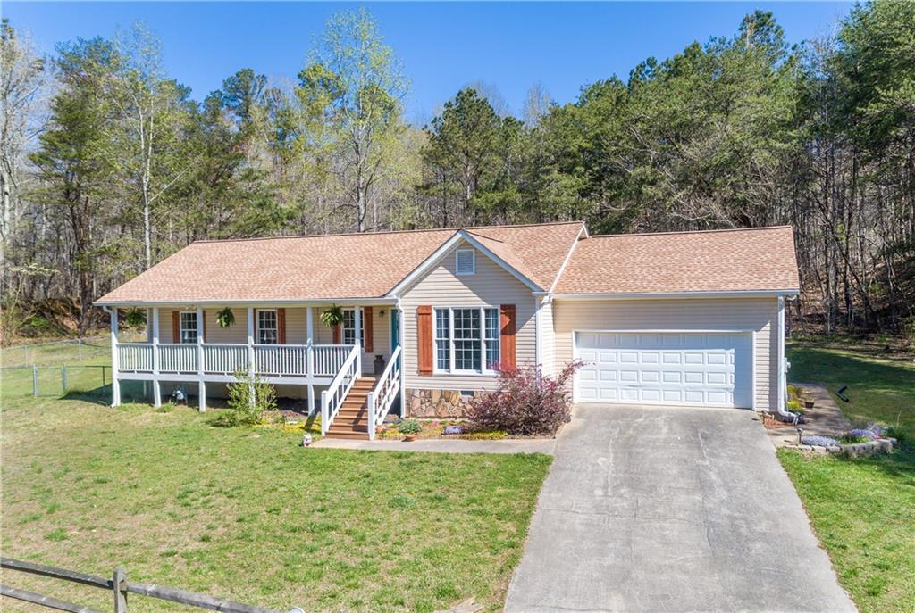 1218 Twin Mountain Lake Cir., Talking Rock, GA 30175