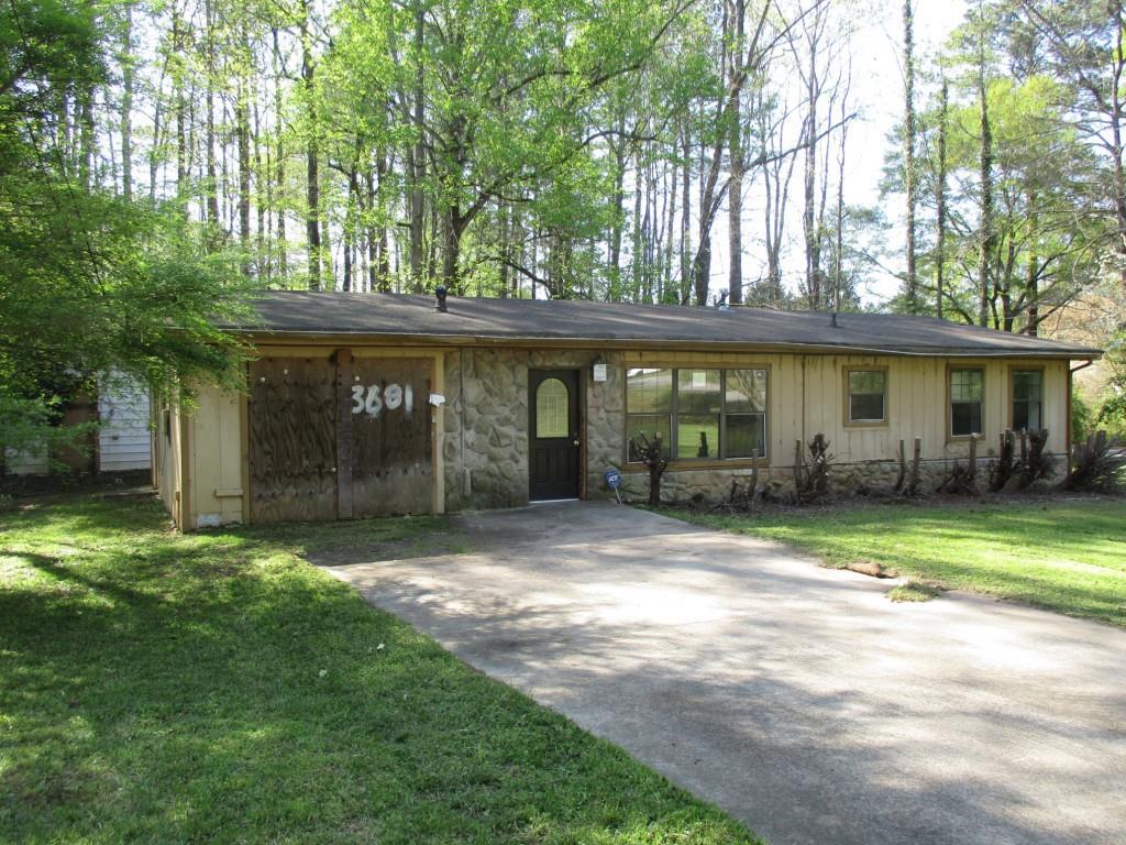 3681 Stonewall Tell Rd., Atlanta, GA 30349