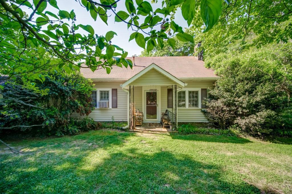 256 County Line Rd., Griffin, GA 30224