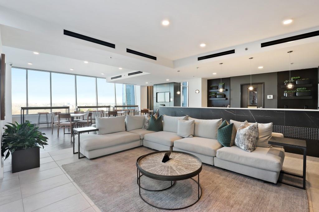 855 Peachtree St. #2108, Atlanta, GA 30308