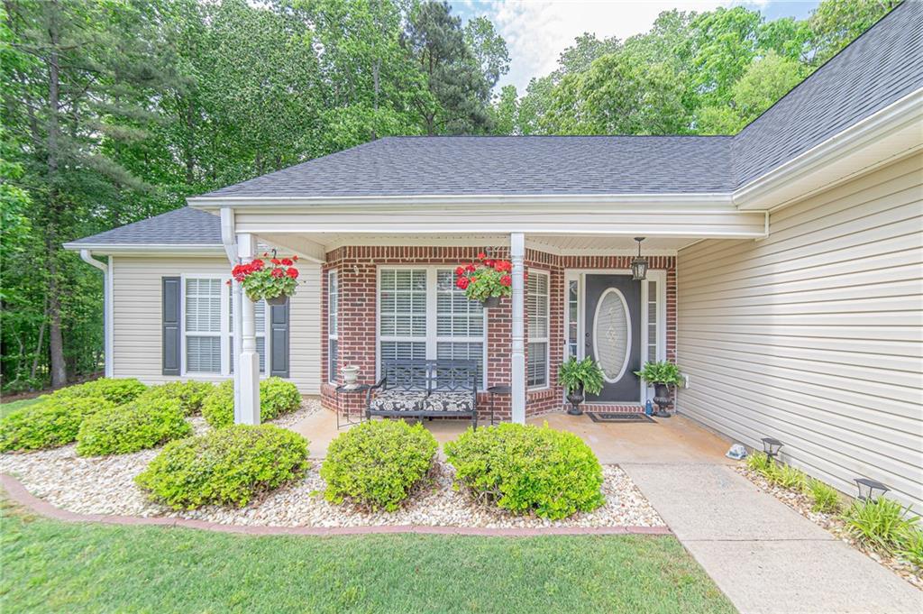 2422 Oak Creek Ct., Dacula, GA 30019