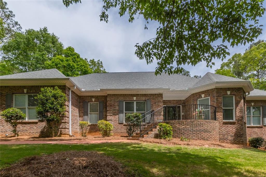 7176 Avalon Dr., Douglasville, GA 30135