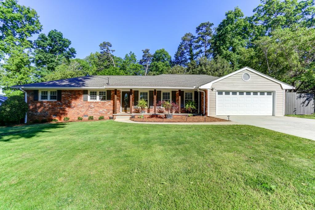 1918 Hebron Hills Dr., Tucker, GA 30084