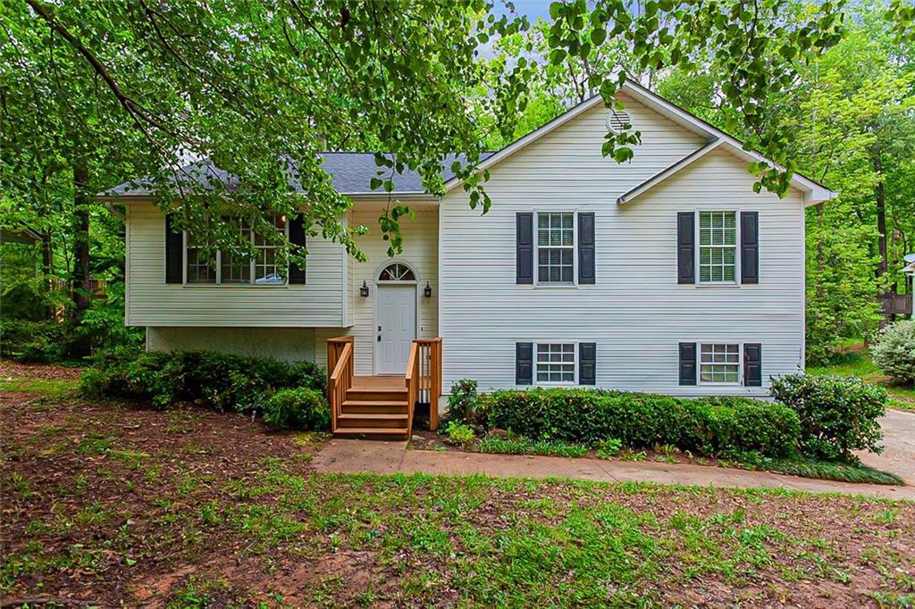 441 Bakers Bridge Cir., Douglasville, GA 30134