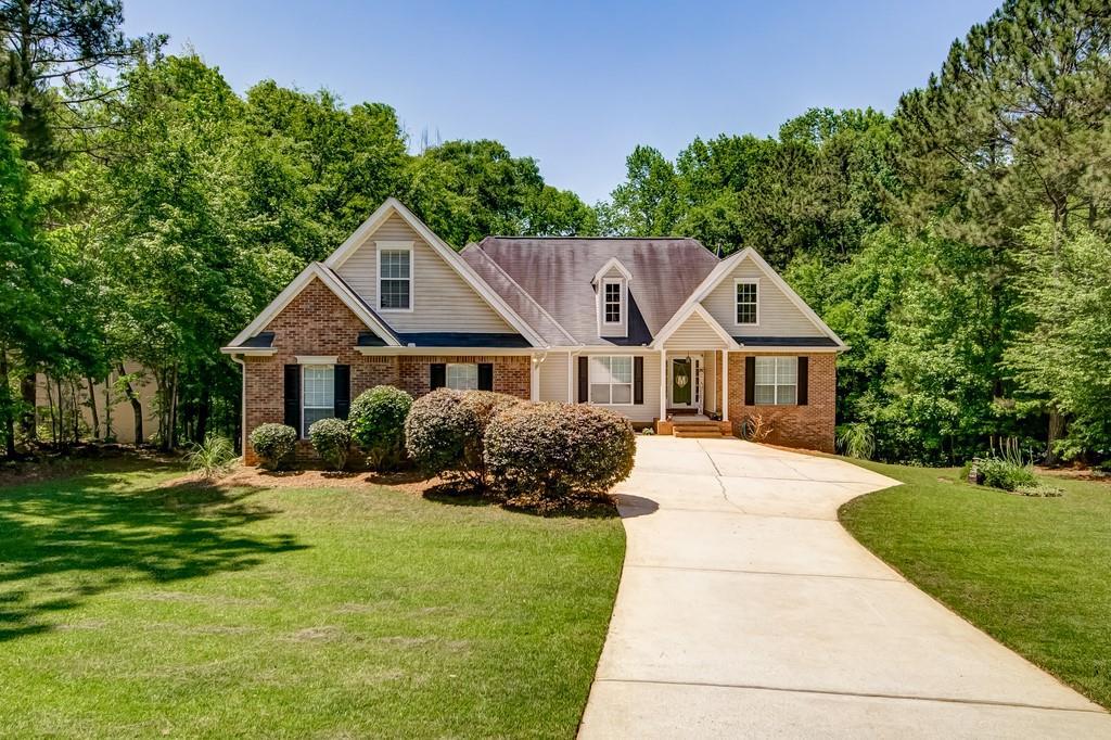 161 Stratford Cir., Stockbridge, GA 30281