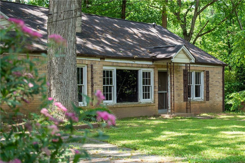 1033 Milam Cir., Clarkston, GA 30021