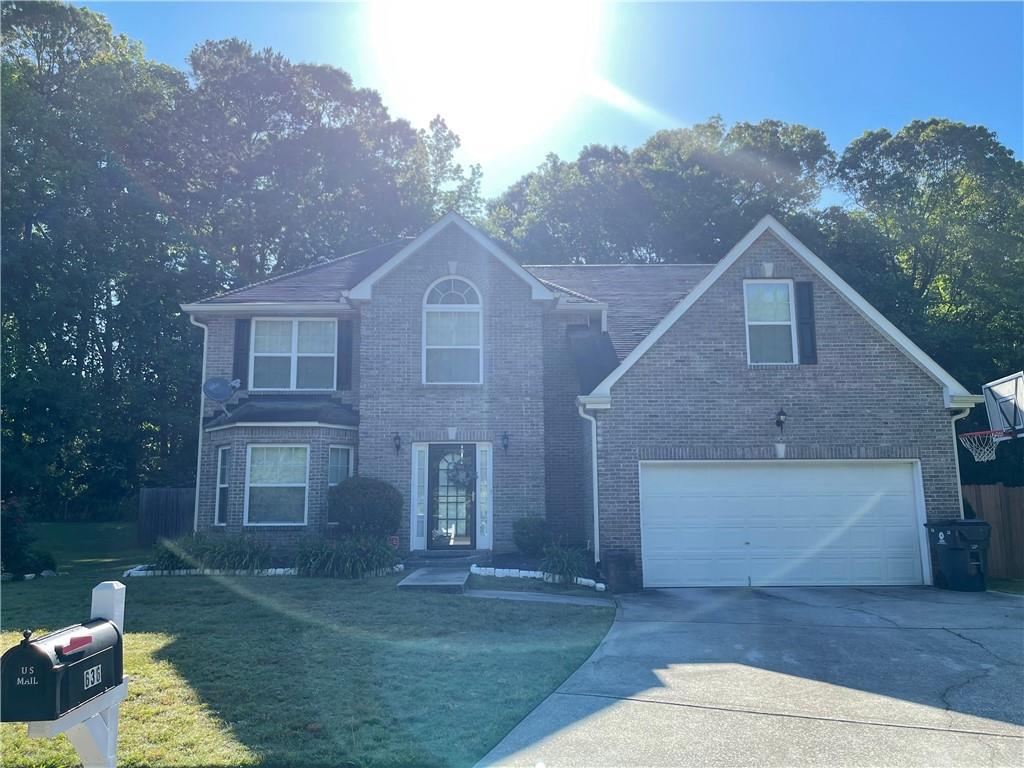 636 Ironstone Dr., Fairburn, GA 30213