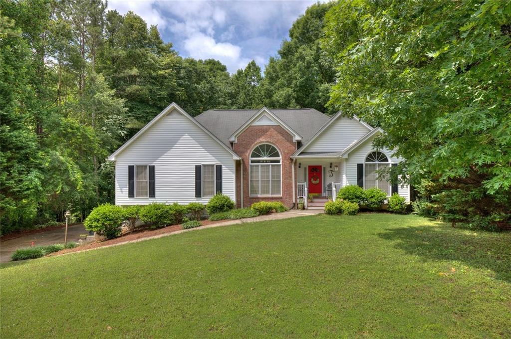 368 Warrenton Dr., Douglasville, GA 30134