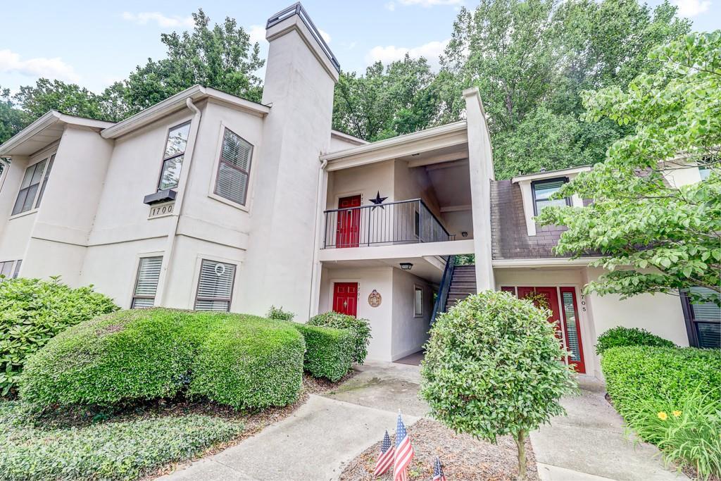 1703 Huntingdon Chase, Sandy Springs, GA 30350