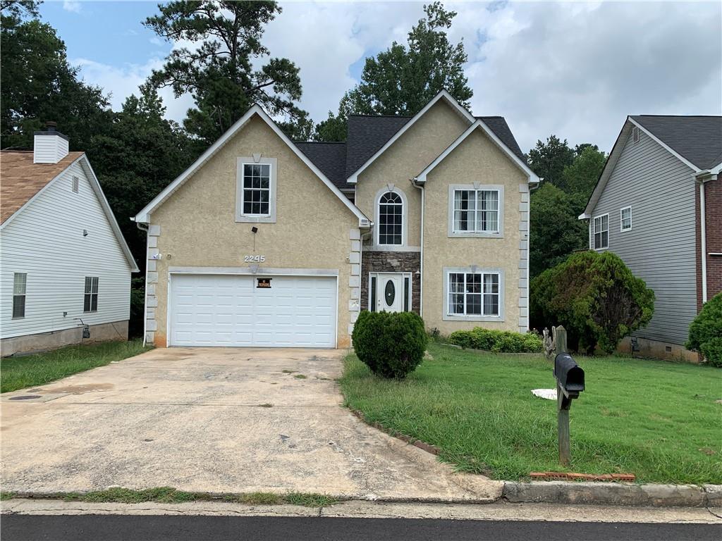 2245 Lake Royale Dr., Riverdale, GA 30296
