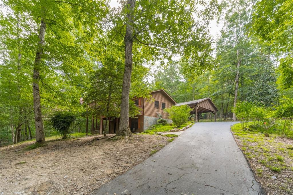 30 Blackberry Falls Dr., Ellijay, GA 30536