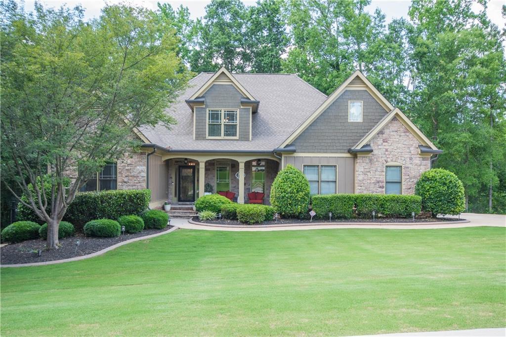 7281 Bluewater Ln., Douglasville, GA 30135