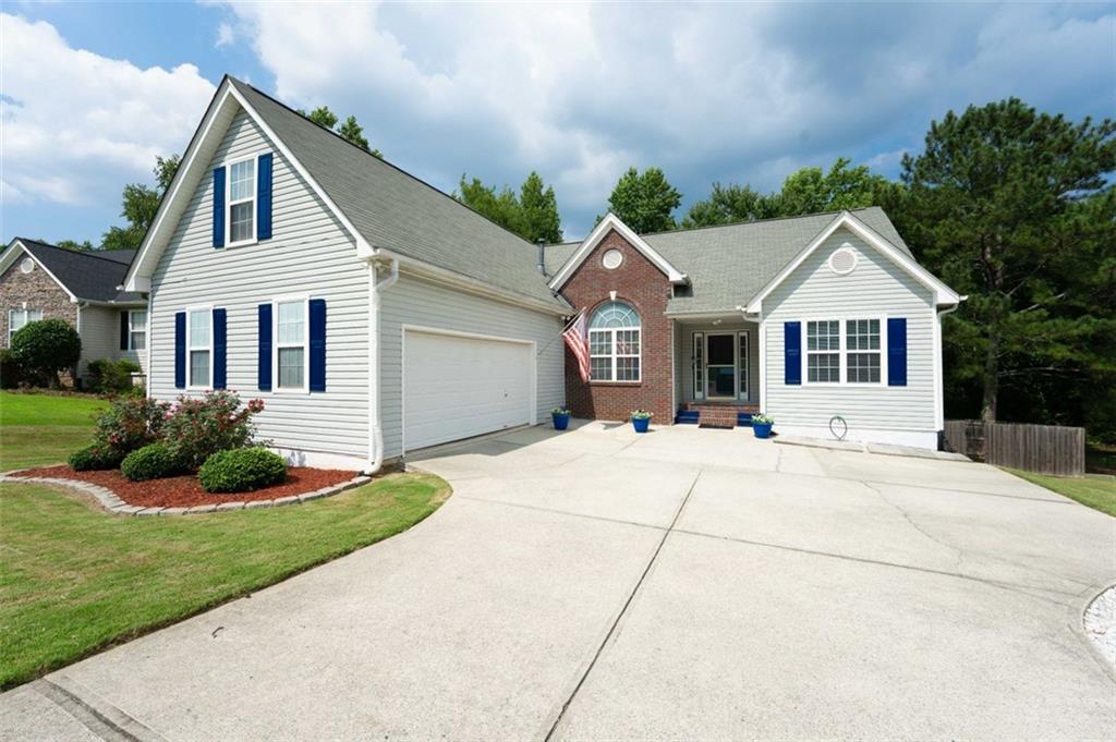 1385 Heatherton Rd., Dacula, GA 30019