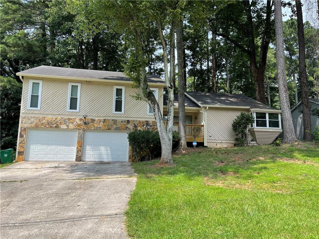 1660 Pierce Arrow Pkwy., Tucker, GA 30084
