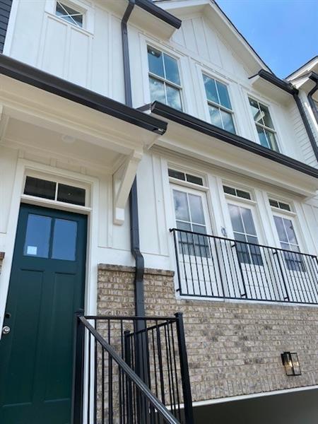 370 Thrasher Unit 14 St., Norcross, GA 30071