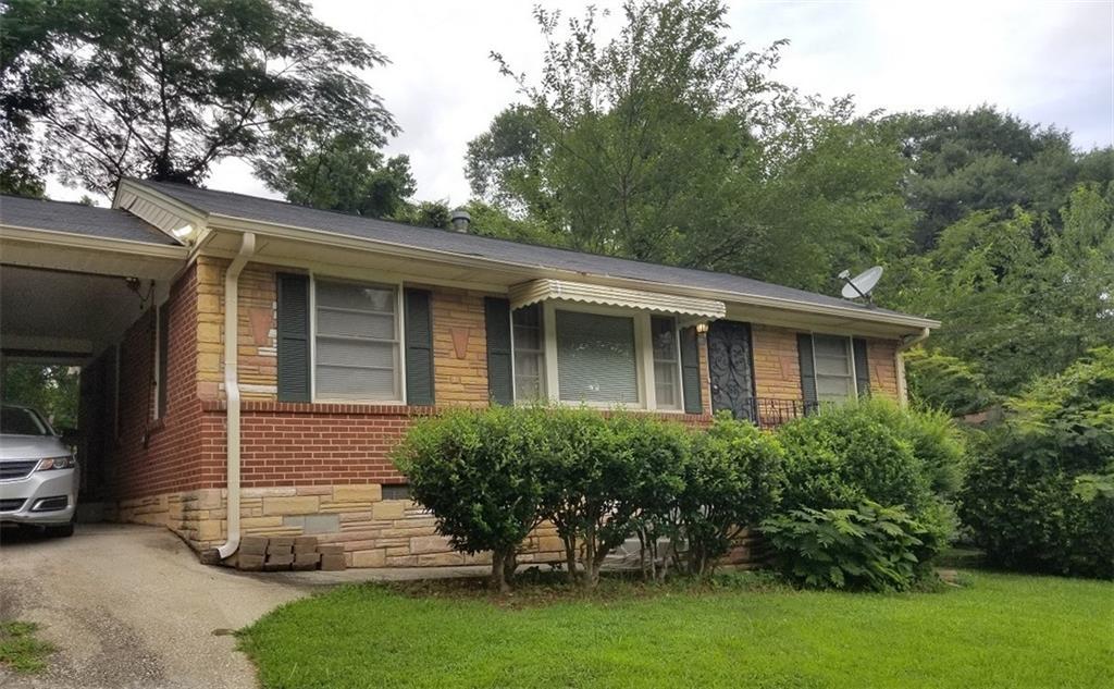 816 Gertrude Pl., Atlanta, GA 30318