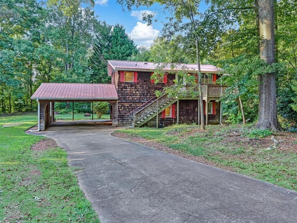 5180 Sawnee Ln., Gainesville, GA 30506
