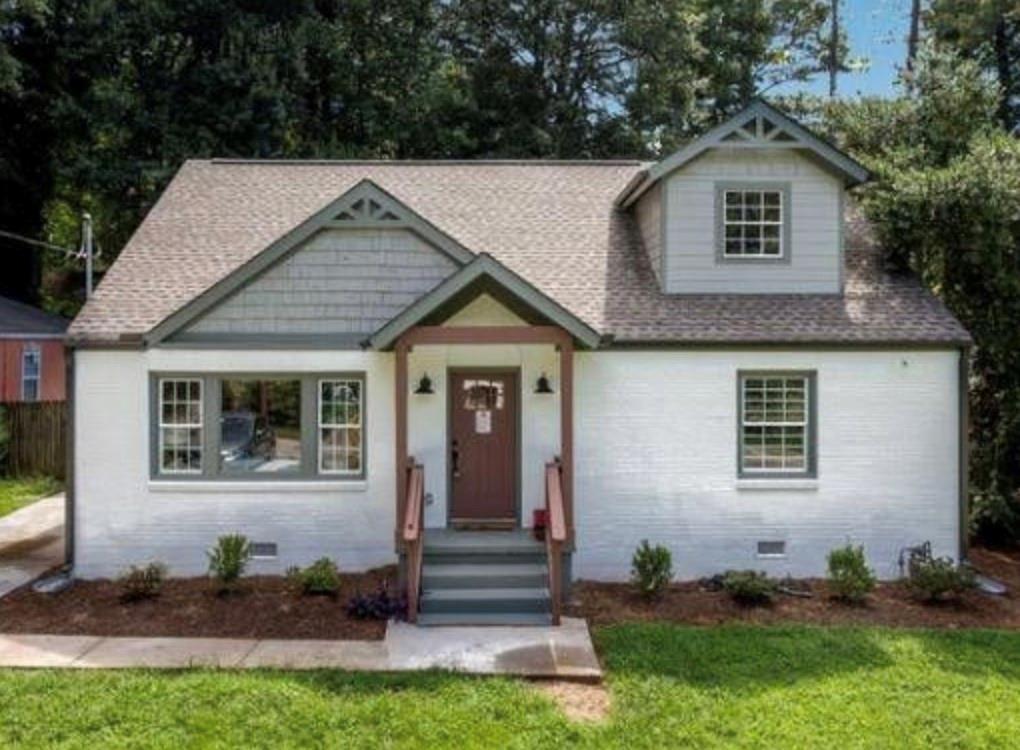 1535 Deerwood Dr., Decatur, GA 30030