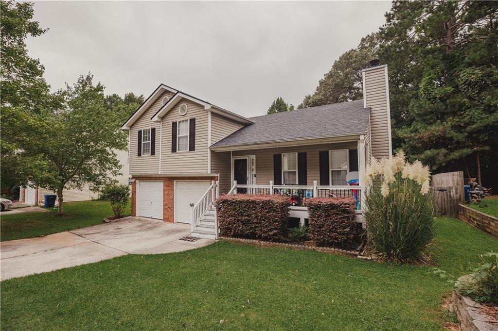 110 Bainbridge Ct., Dallas, GA 30132