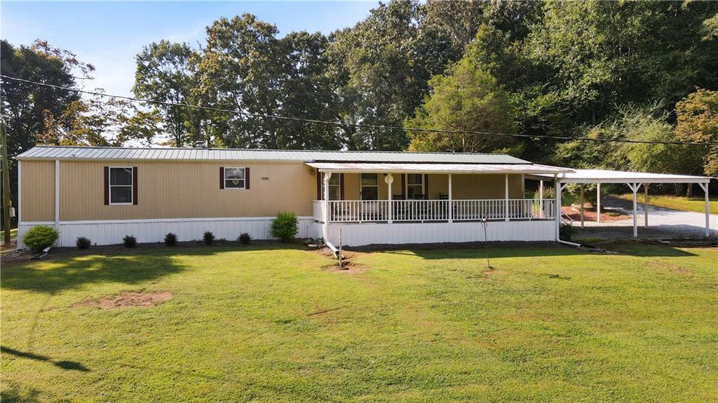 274 Silver Dollar Rd., Maysville, GA 30558