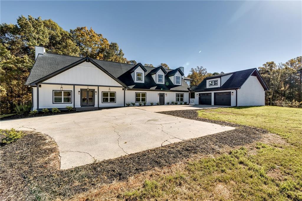 7652 Holyoke Rd., Cumming, GA 30040