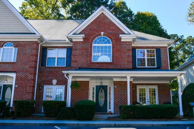 2075 Pine Tree Drive Dr. #D-4, Buford, GA 30518