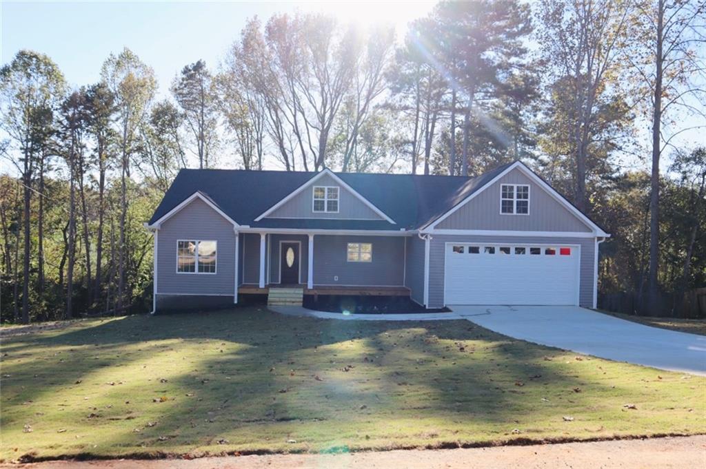136 Oak Dr., Maysville, GA 30558