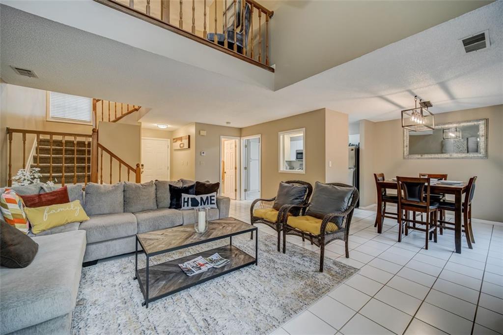 702 Bridge Ln., Smyrna, GA 30082