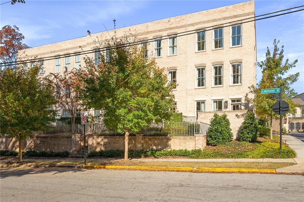 3410 Landen Pine Ct., Atlanta, GA 30305