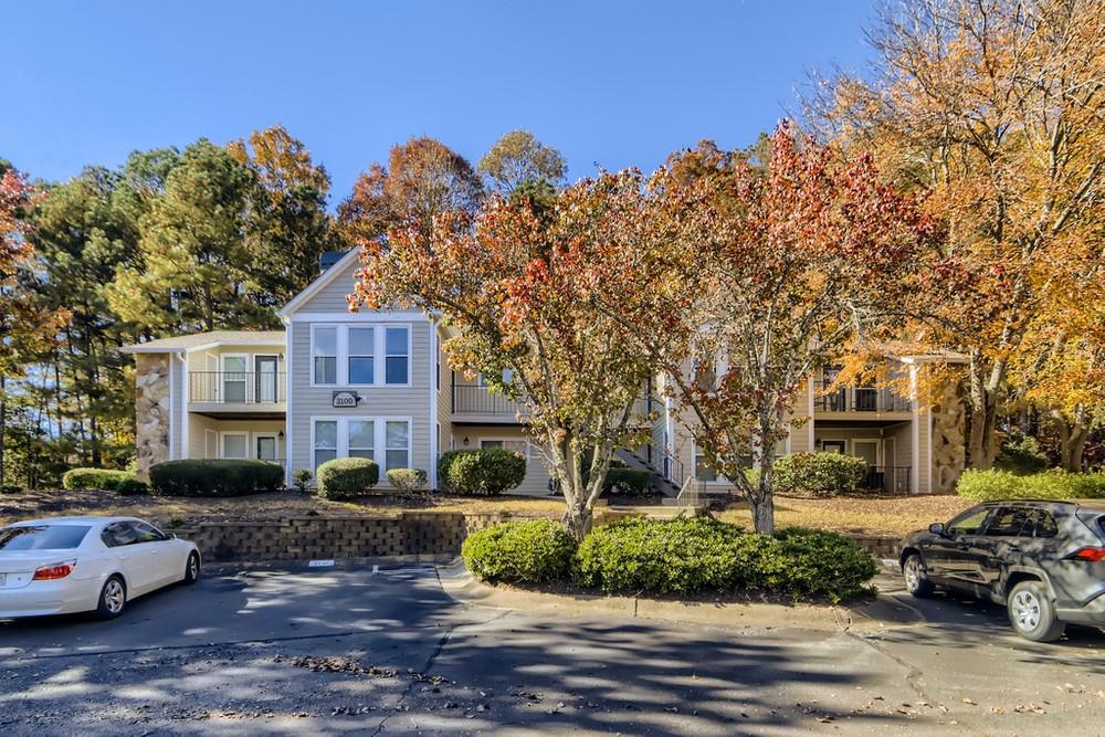 3115 Lake Pointe Cir., Roswell, GA 30075