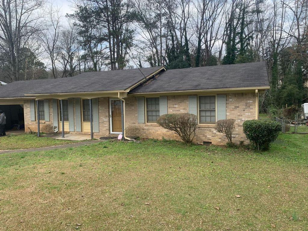 2305 Emerald Castle Dr., Decatur, GA 30035