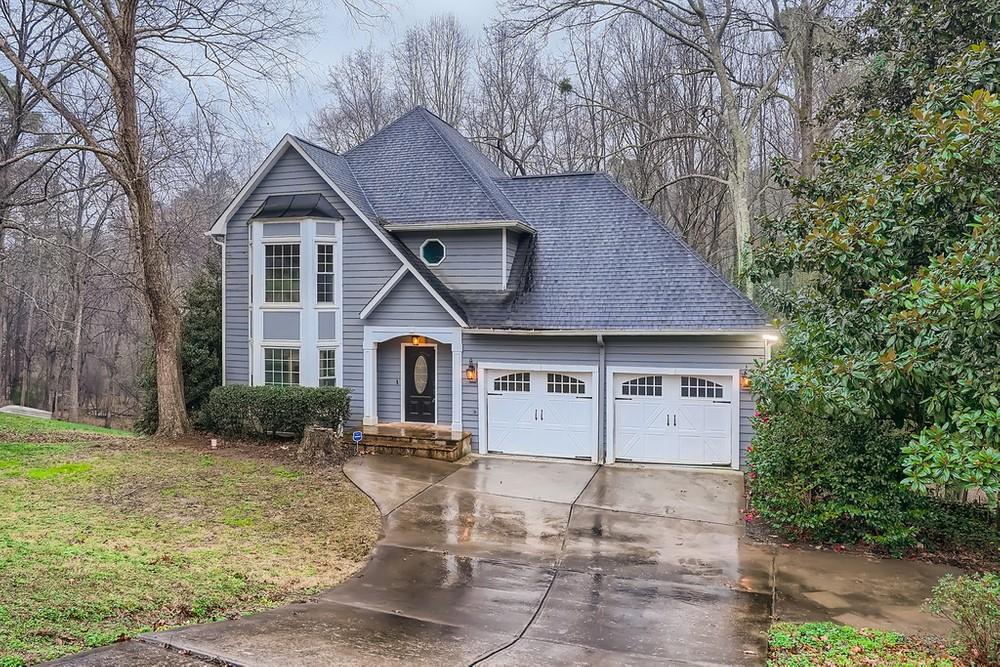 316 Falls Ct., Woodstock, GA 30188